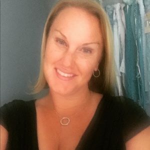 Meet your Posher, Crystal